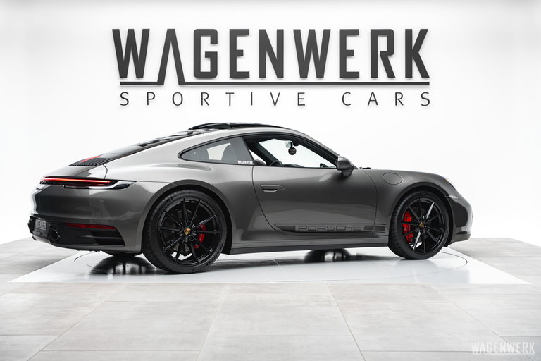 Porsche 992 Carrera 4S