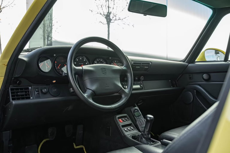 Porsche 993 Carrera 4S