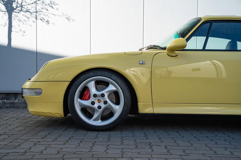 Porsche 993 Carrera 4S