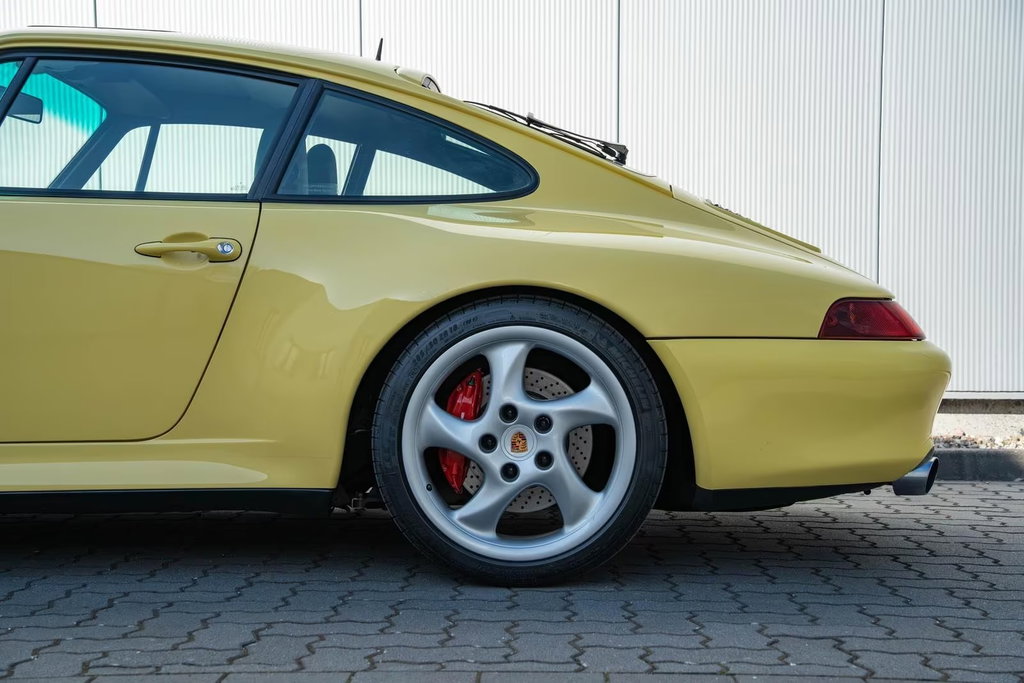 Porsche 993 Carrera 4S