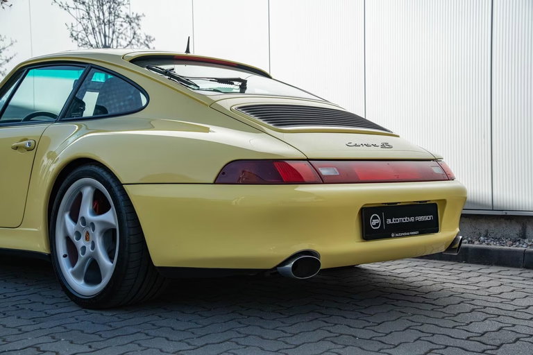 Porsche 993 Carrera 4S