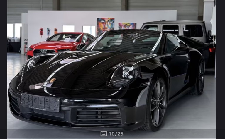 Porsche 992 Carrera
