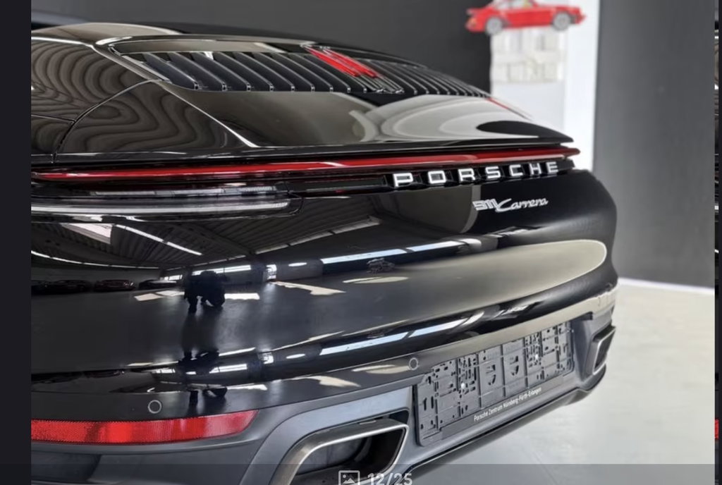 Porsche 992 Carrera