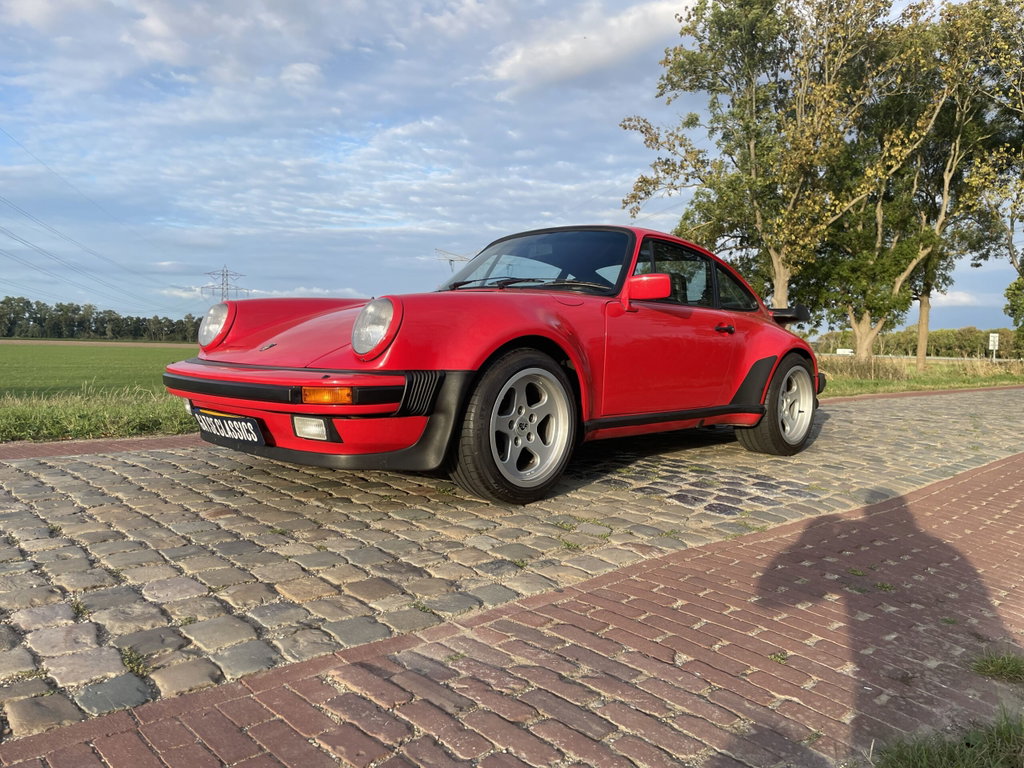 Porsche 911 Turbo 3.3