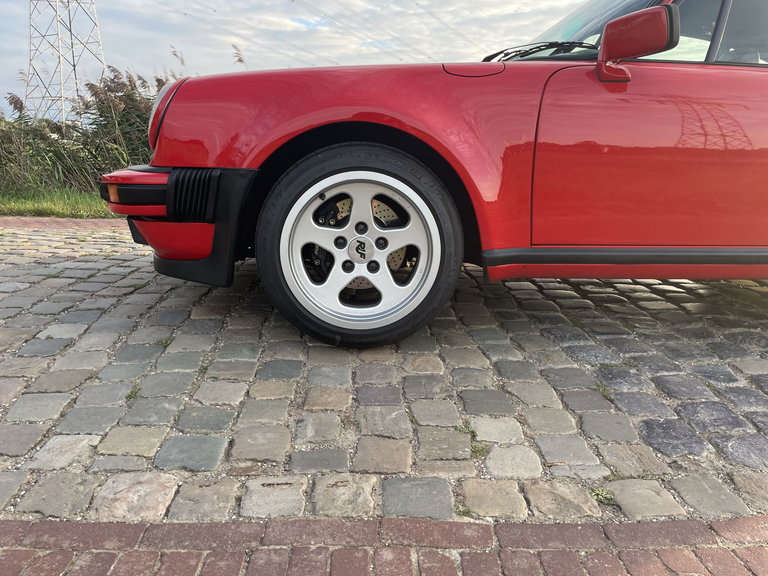 Porsche 911 Turbo 3.3