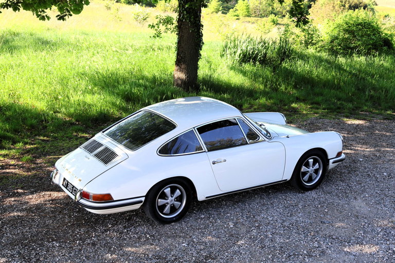 Porsche 911 S (F-Modell)