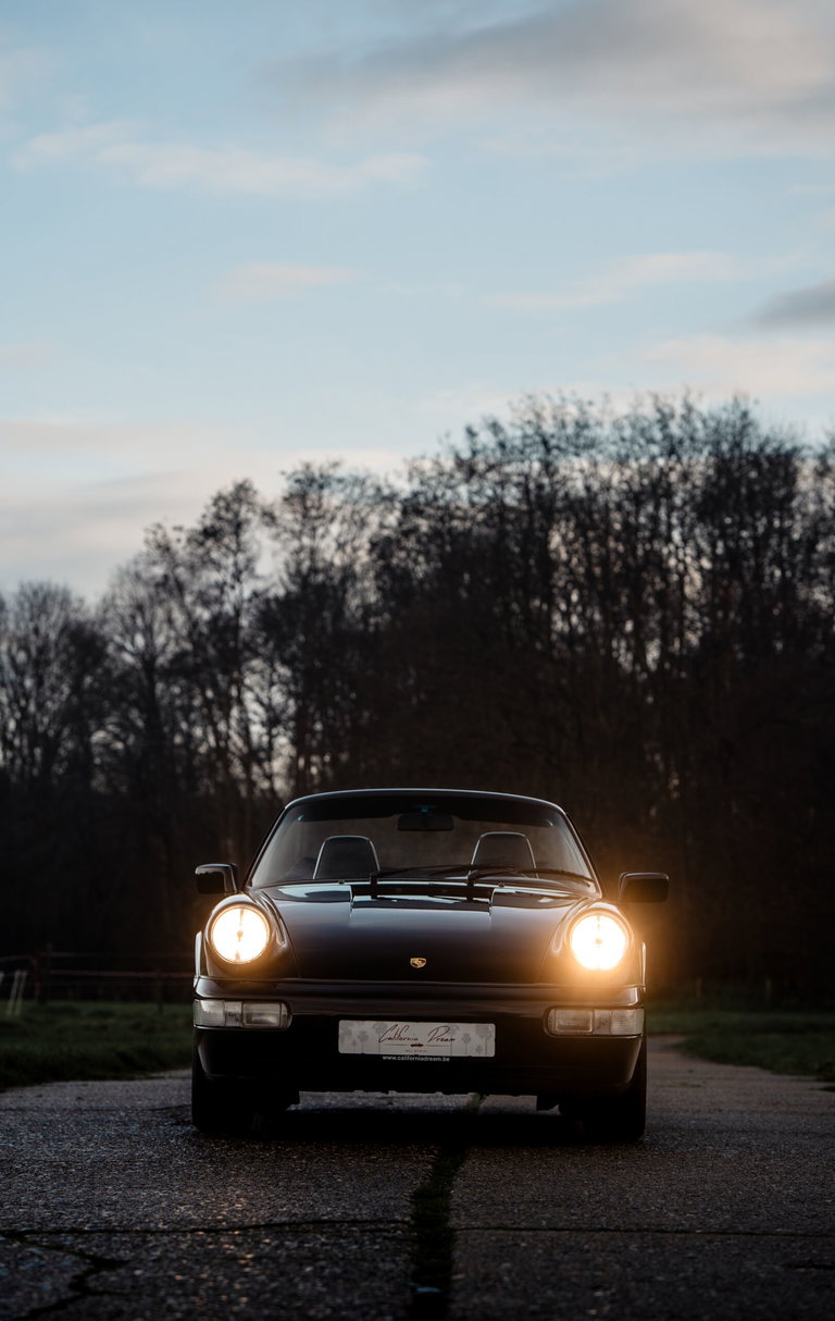 Porsche 964 Carrera 4