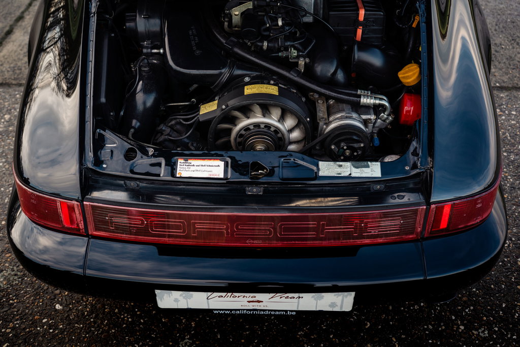 Porsche 964 Carrera 4