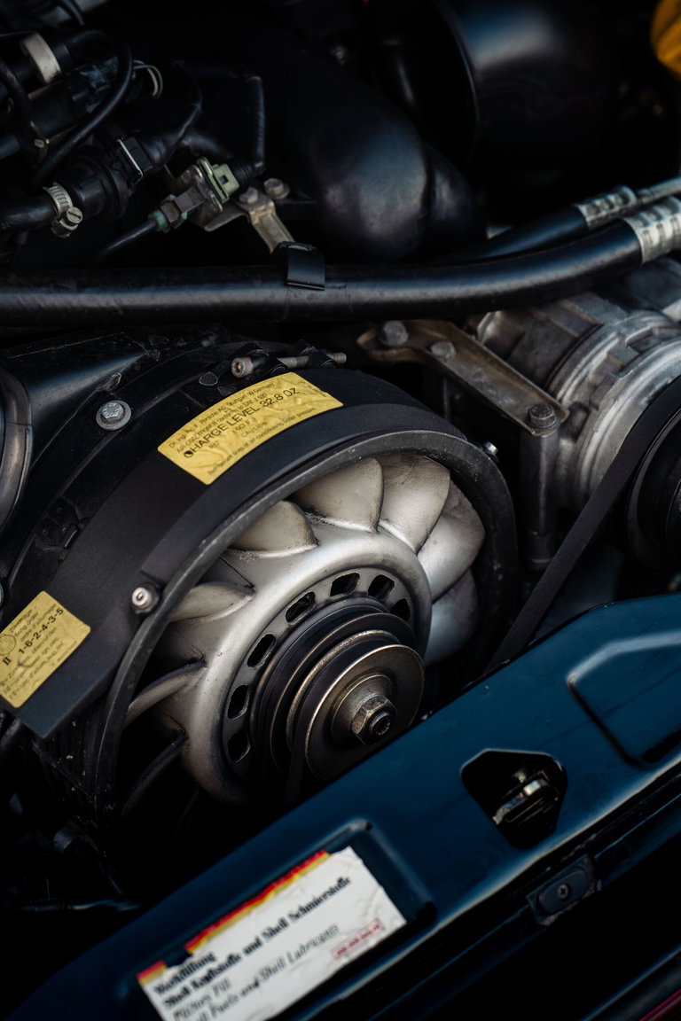 Porsche 964 Carrera 4