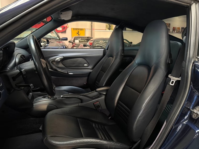 Porsche 996.2 Carrera 4