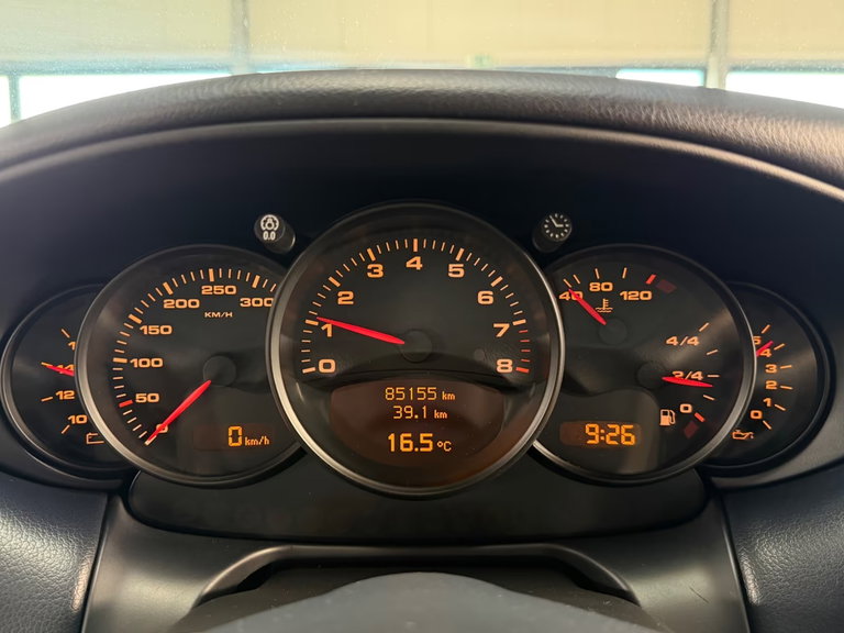 Porsche 996.2 Carrera 4