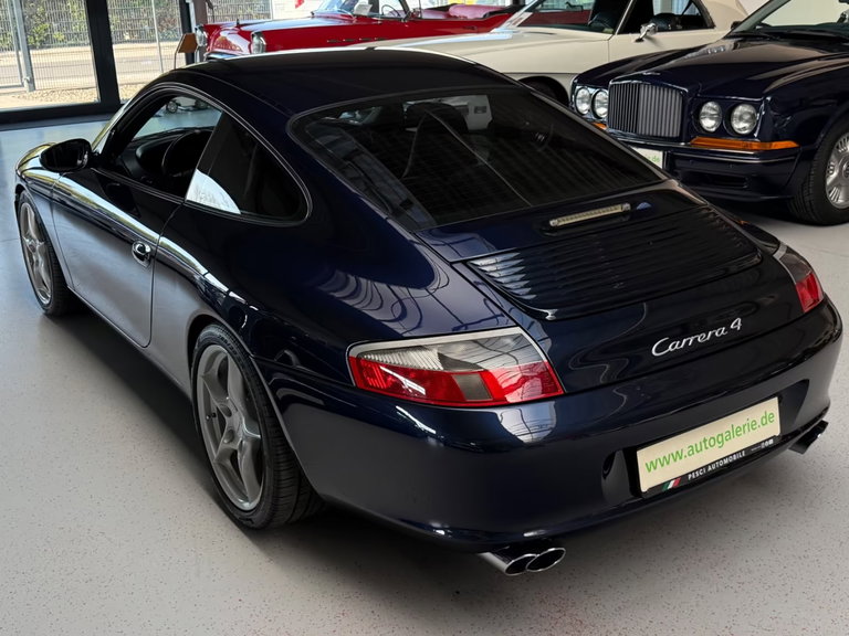Porsche 996.2 Carrera 4