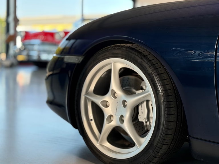 Porsche 996.2 Carrera 4
