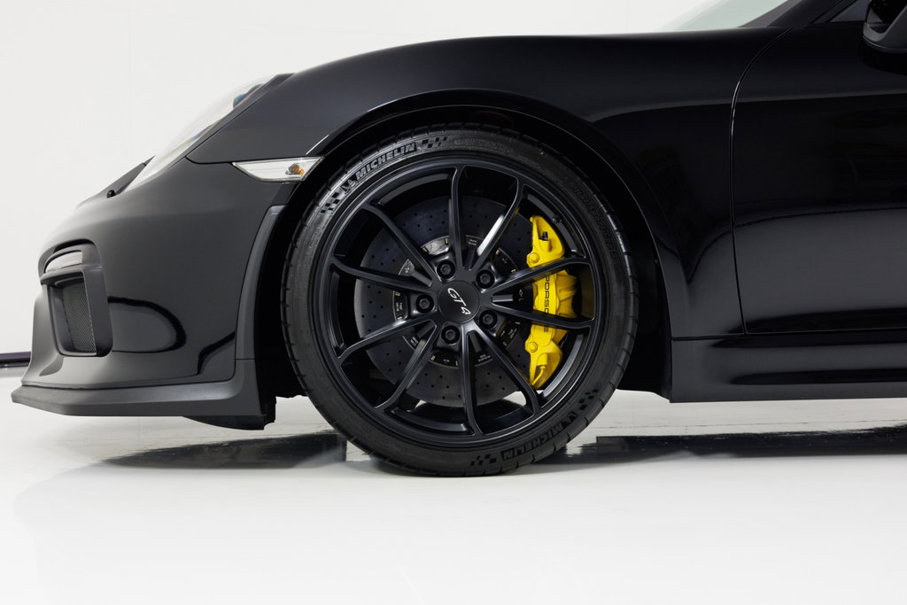 Porsche 981 Cayman GT4