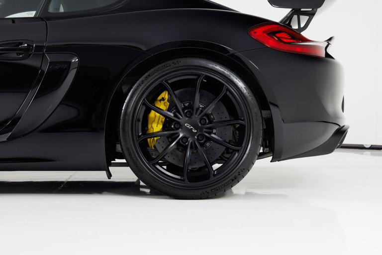Porsche 981 Cayman GT4