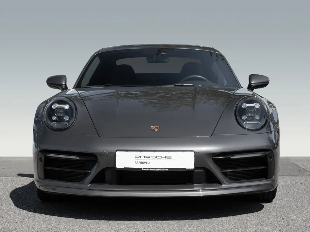 Porsche 992 Carrera