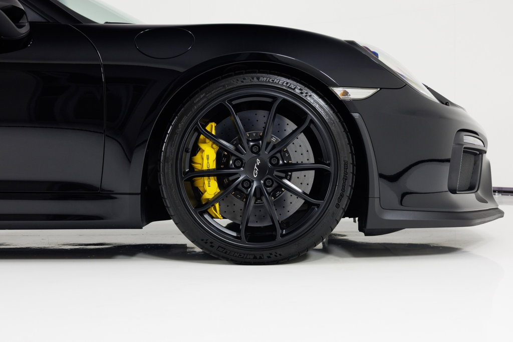 Porsche 981 Cayman GT4