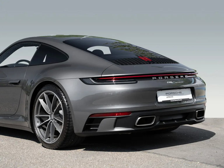 Porsche 992 Carrera