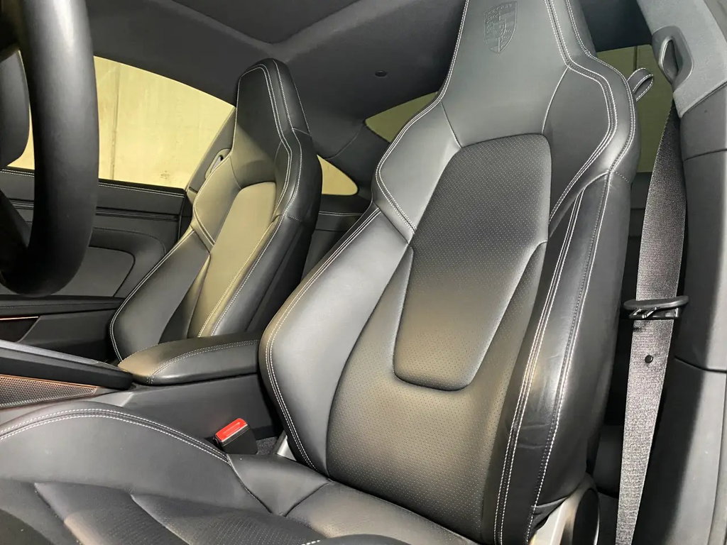 Porsche 992.2 Carrera