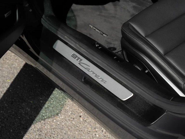 Porsche 992 Carrera