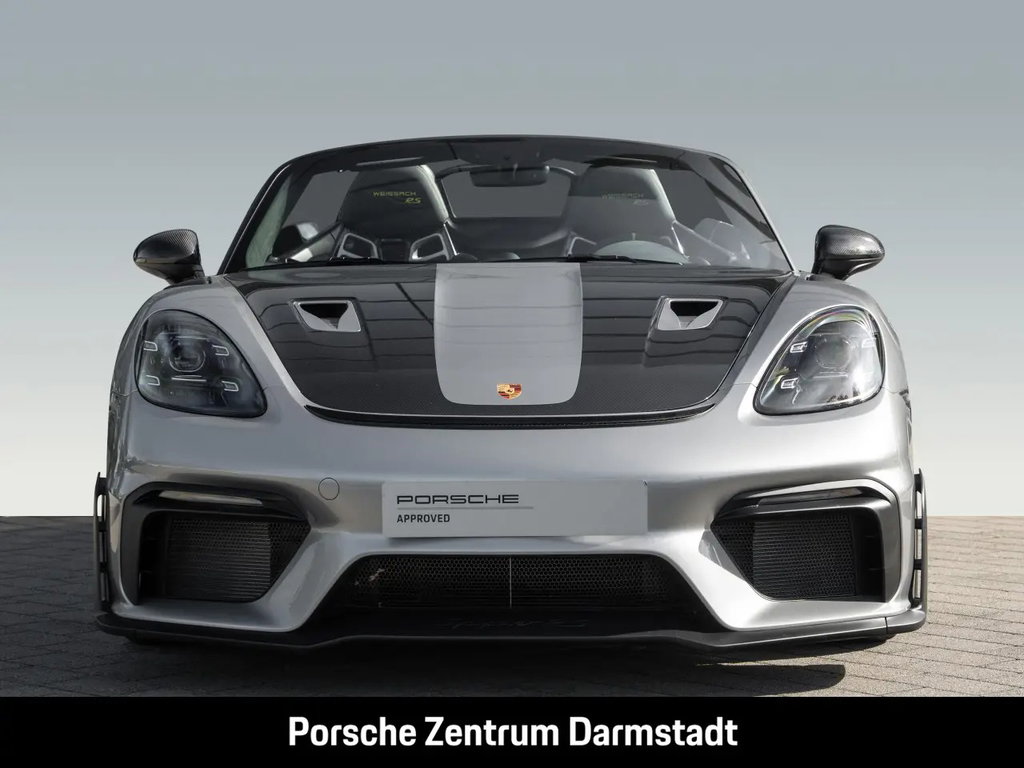 Porsche 718 Spyder RS