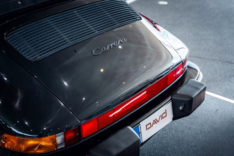 Porsche 911 Carrera 3.2