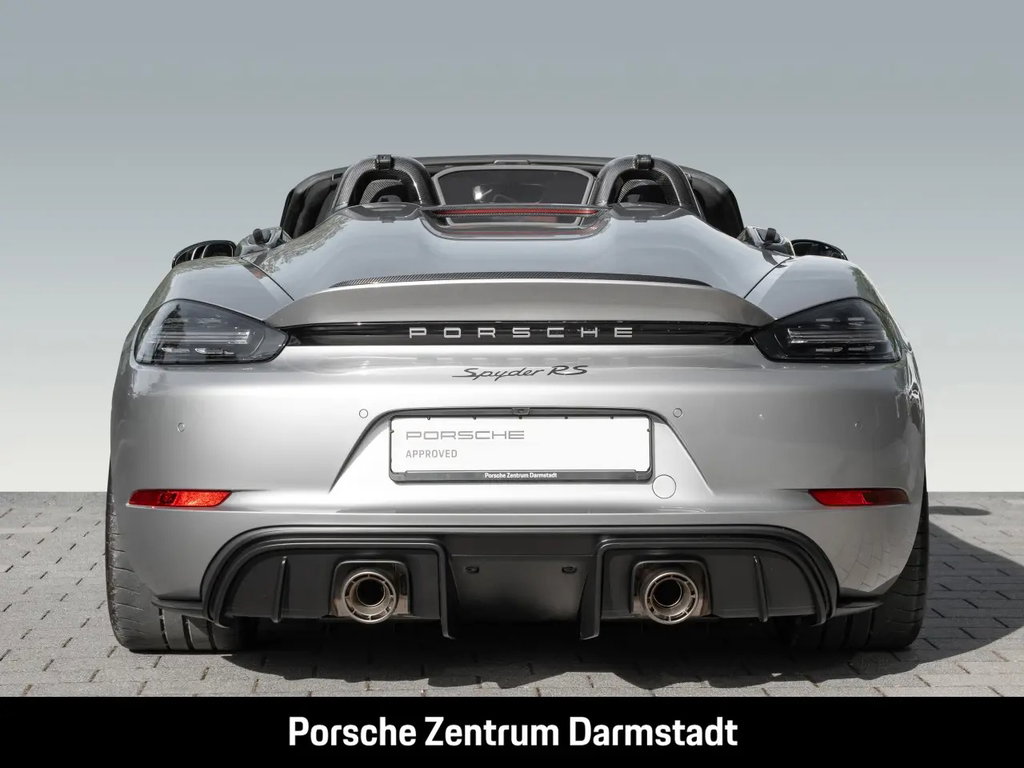 Porsche 718 Spyder RS