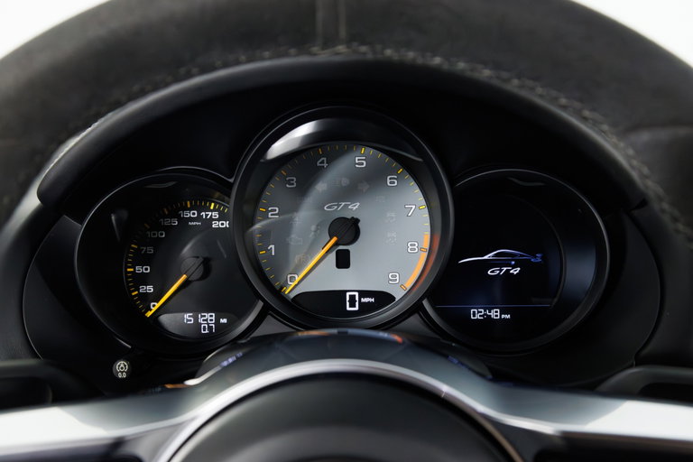 Porsche 981 Cayman GT4
