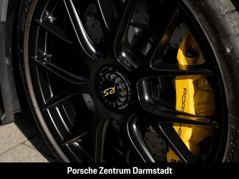 Porsche 718 Spyder RS