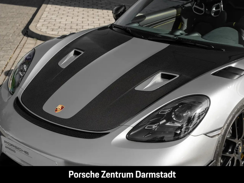 Porsche 718 Spyder RS