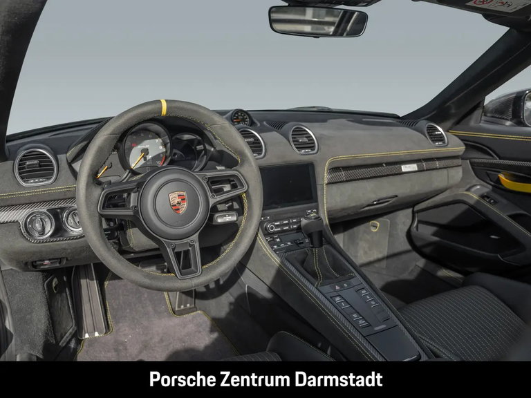 Porsche 718 Spyder RS