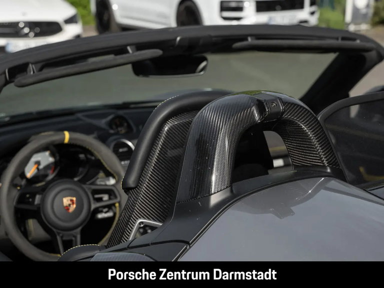 Porsche 718 Spyder RS