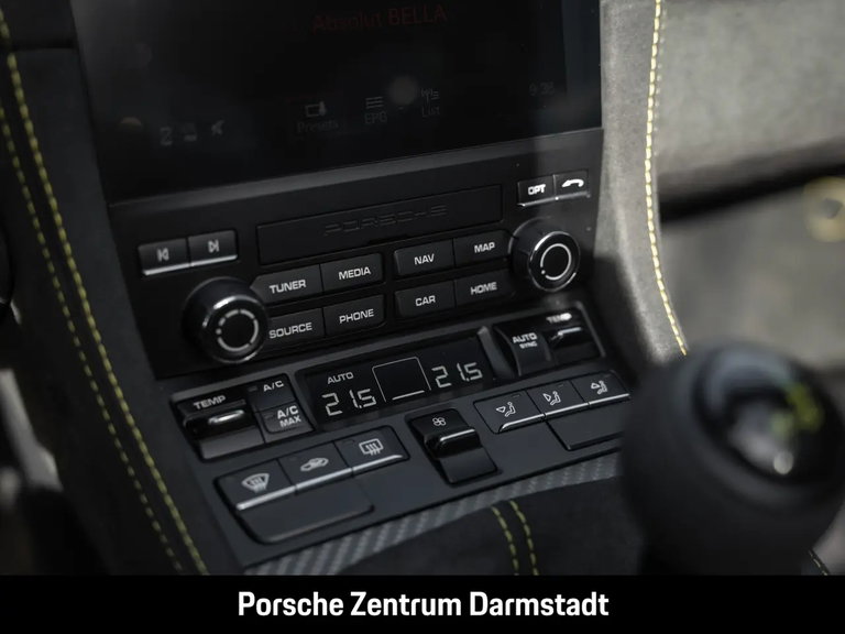 Porsche 718 Spyder RS