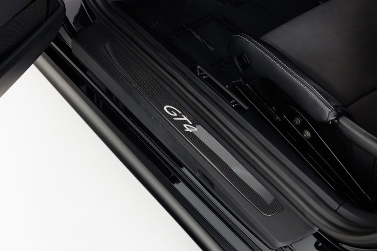 Porsche 981 Cayman GT4