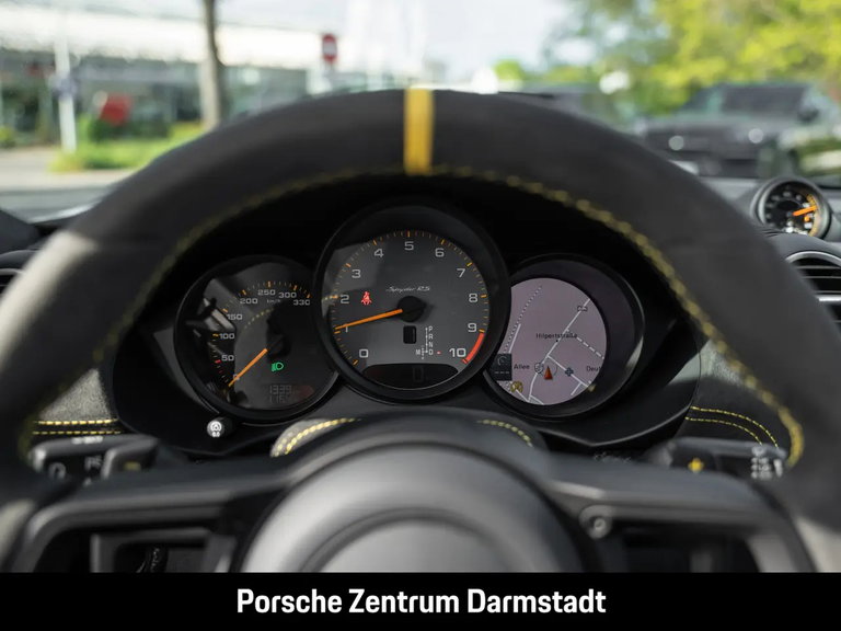 Porsche 718 Spyder RS