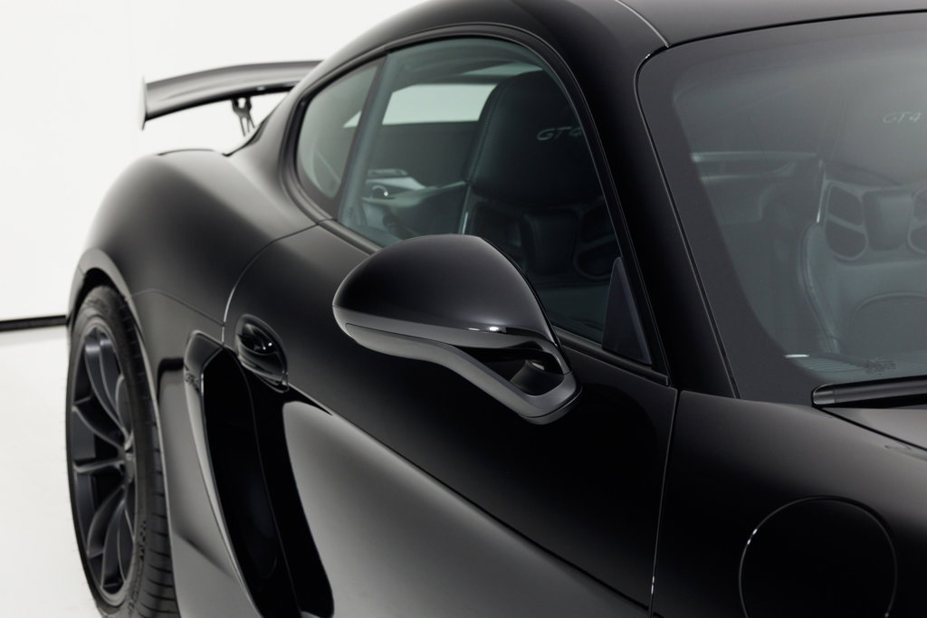 Porsche 981 Cayman GT4