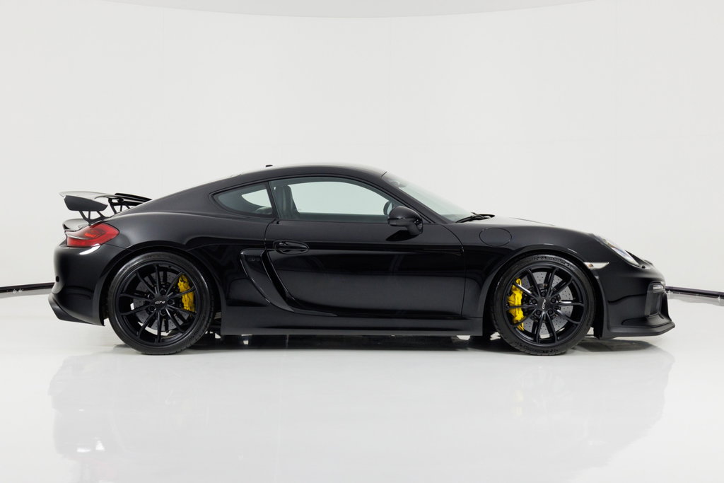 Porsche 981 Cayman GT4