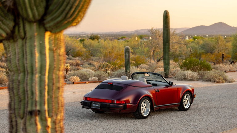 Porsche 911 Carrera 3.2 Speedster (US)