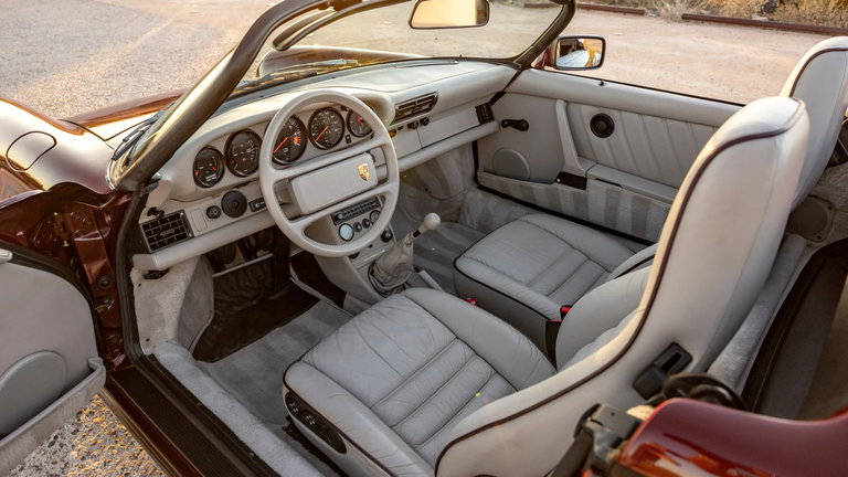 Porsche 911 Carrera 3.2 Speedster (US)