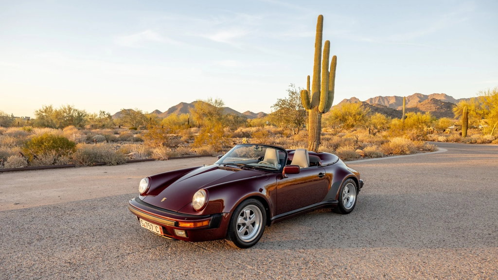 Porsche 911 Carrera 3.2 Speedster (US)