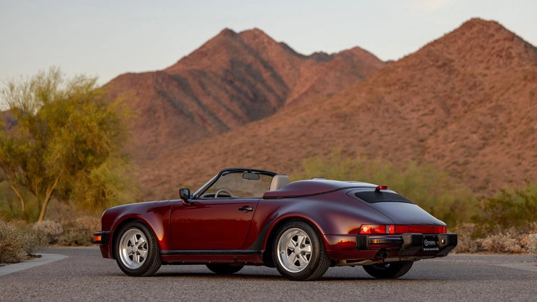 Porsche 911 Carrera 3.2 Speedster (US)