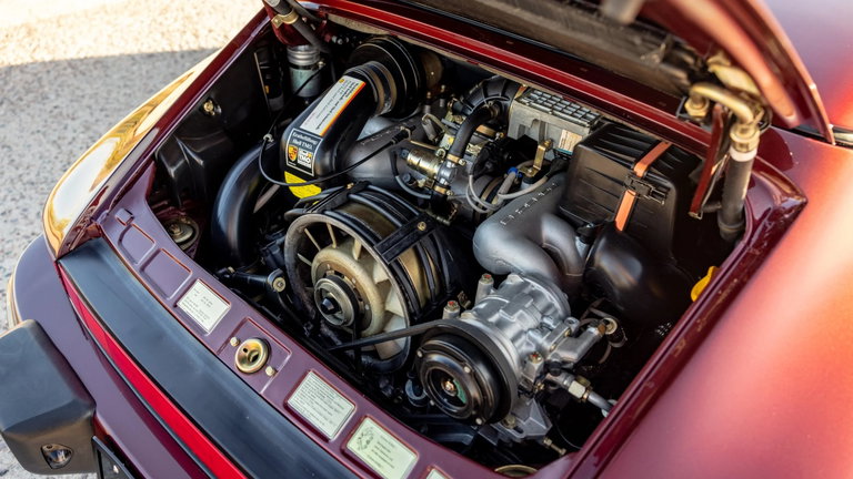 Porsche 911 Carrera 3.2 Speedster (US)