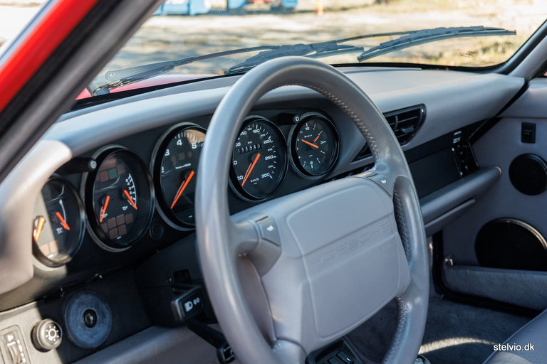 Porsche 964 Carrera 2