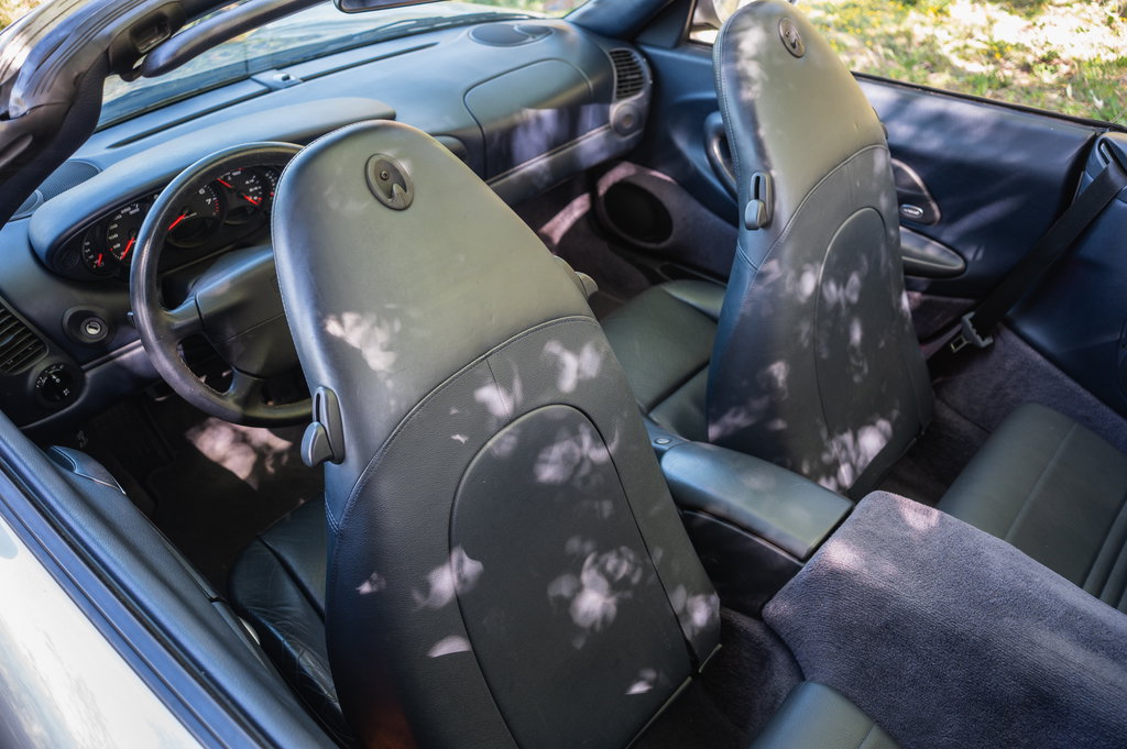 Porsche 996 Carrera 4