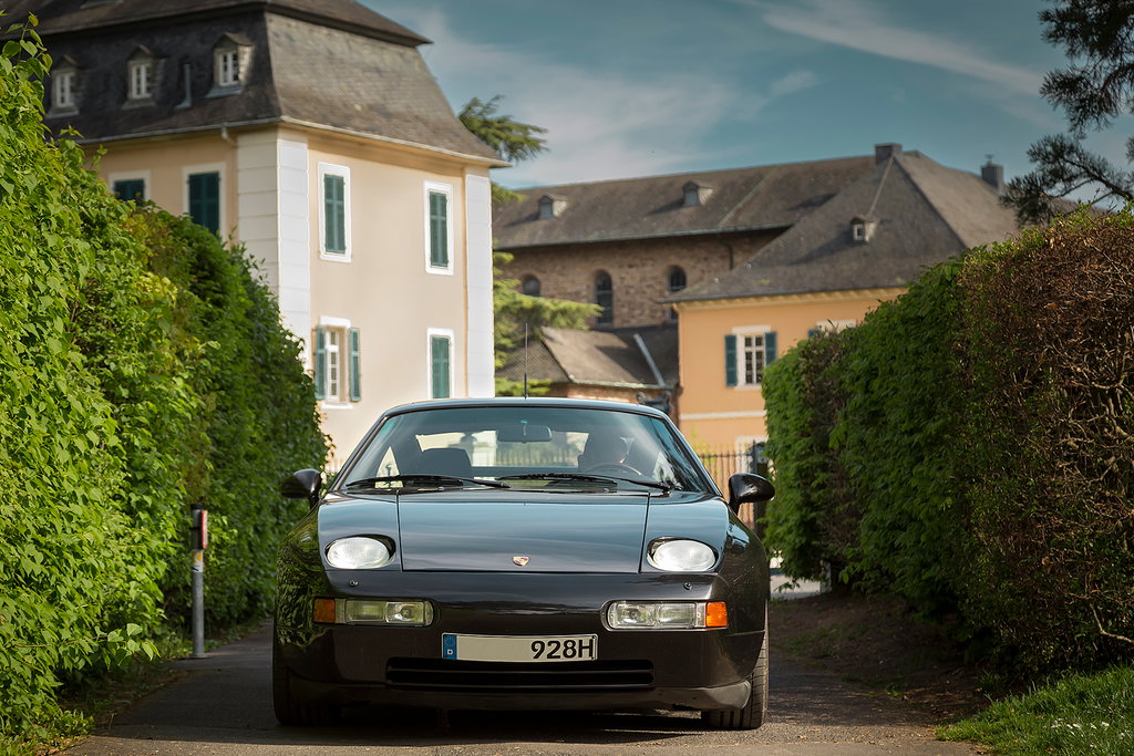 Porsche 928 GTS