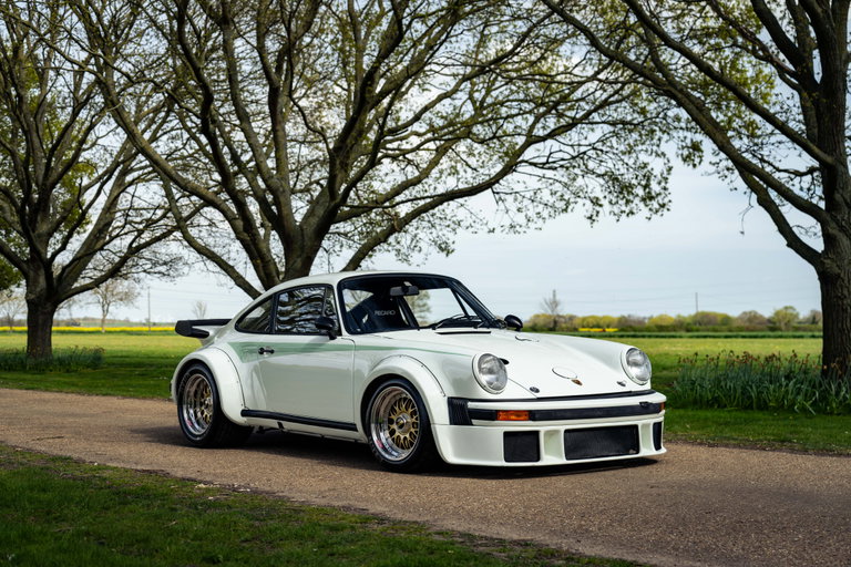 Porsche 934