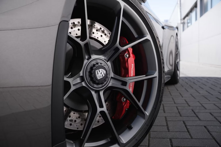 Porsche 992 GT3 Touring