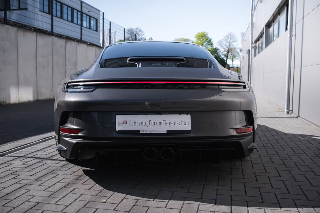 Porsche 992 GT3 Touring