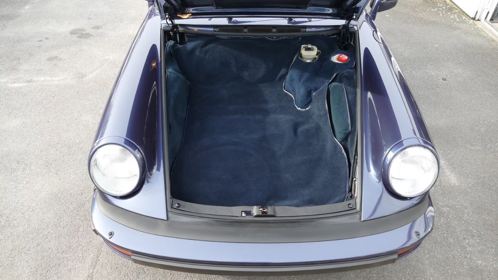 Porsche 911 Carrera 3.2