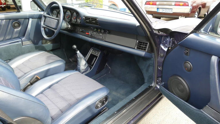 Porsche 911 Carrera 3.2
